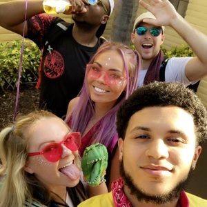 Meet your Posher, Elijah